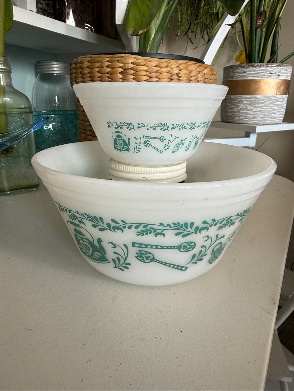 VTG federal White Milk Glass Mixing Bowls Teal  "American Homestead- kitchen Aid